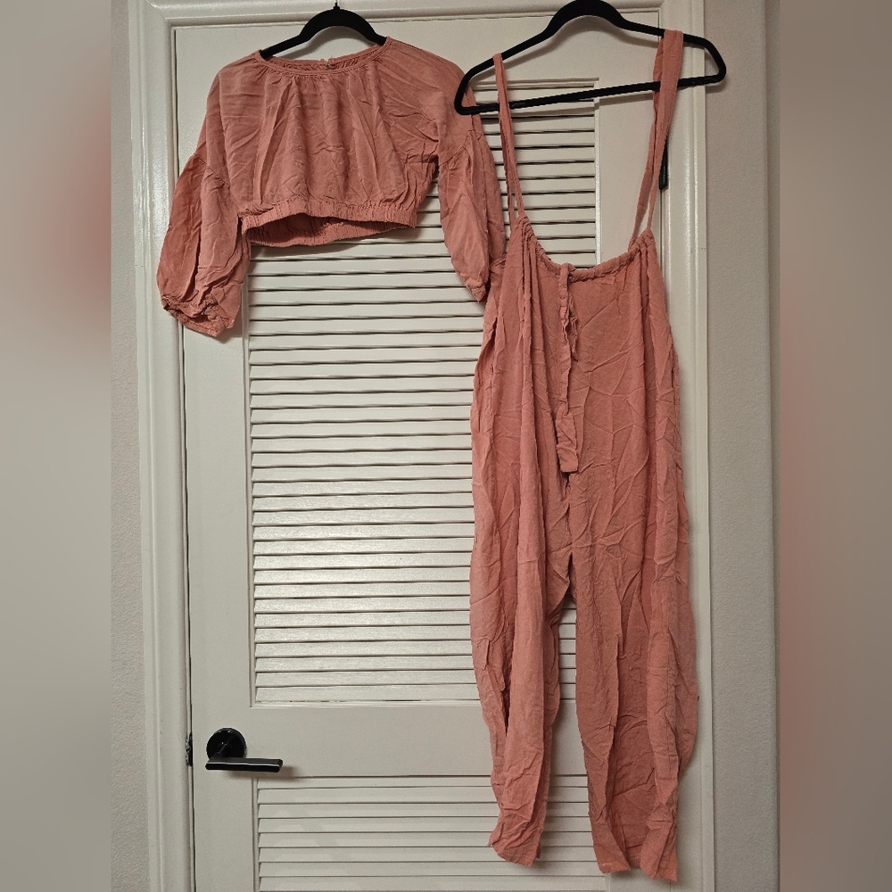 Pinkish Orange Lightweight Long-Sleeve Crop Top & Jumpsuit W Pockets Set